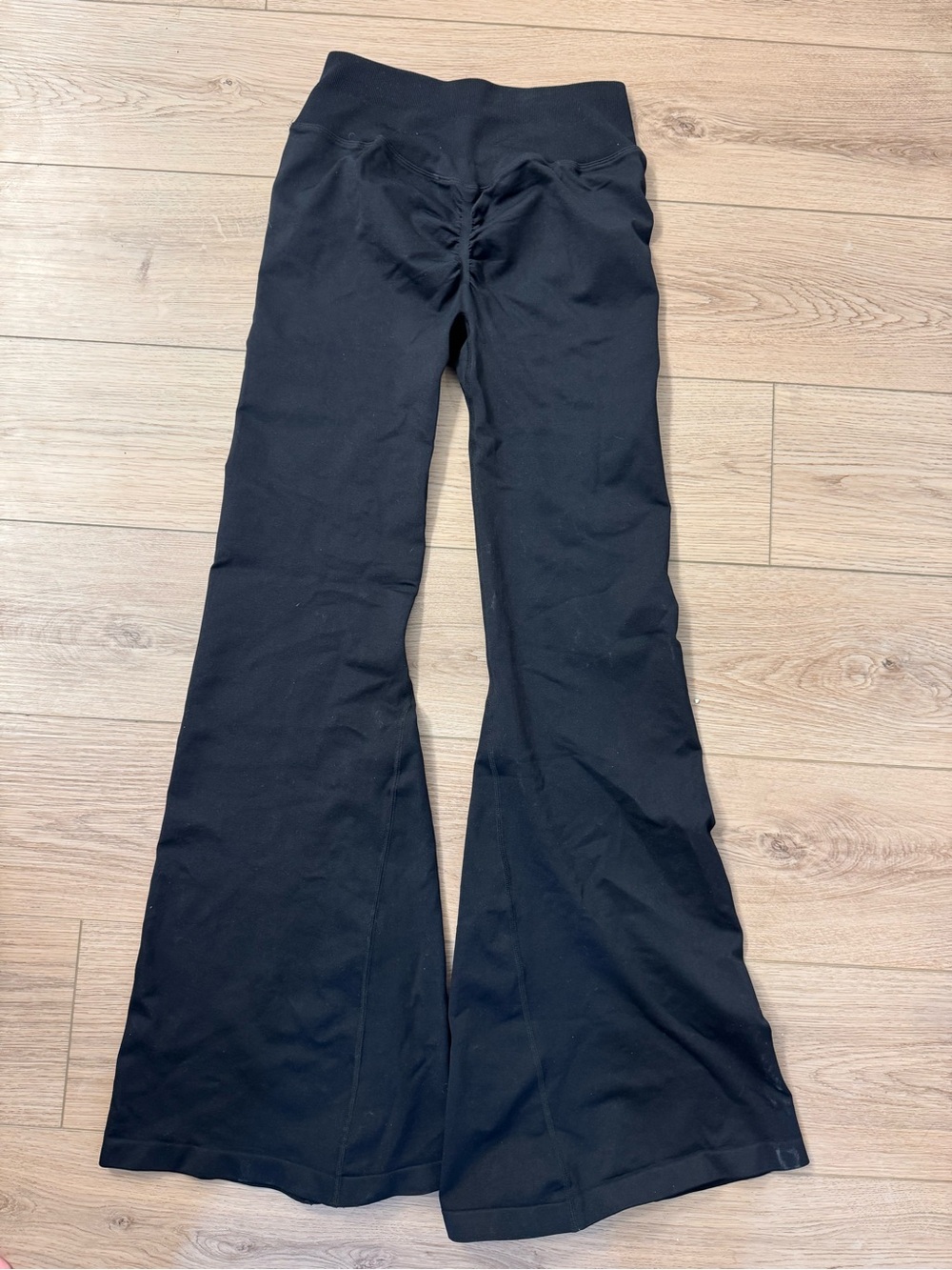 Black Women’s Flare Yoga Leggings - booty scrunch High-Waist Stretch